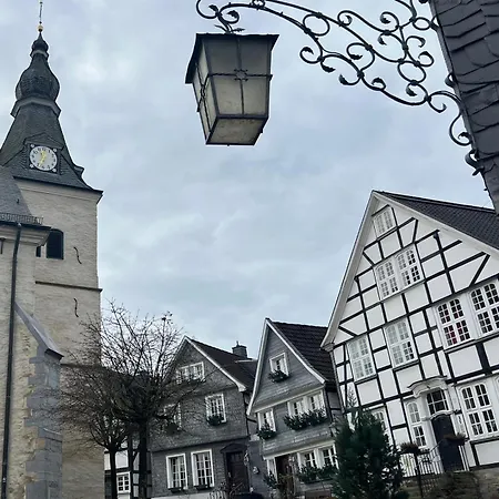 شقة 100m E-ladestation - Max 4 Pers - Duesseldorf - Ruhrgebiet - Pilgerstaette فلبرت