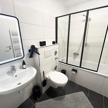 100m E-ladestation - Max 4 Pers - Düsseldorf - Ruhrgebiet - Pilgerstätte *