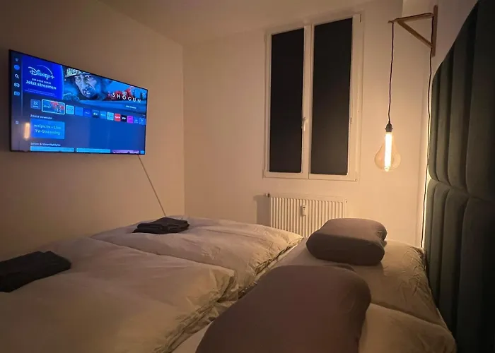100m E-ladestation - Max 4 Pers - Duesseldorf - Ruhrgebiet - Pilgerstaette Apartament