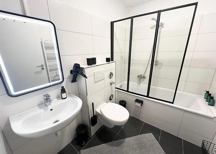 100m E-ladestation - Max 4 Pers - Duesseldorf - Ruhrgebiet - Pilgerstaette *