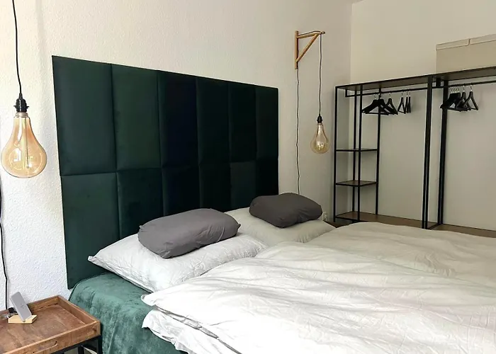 100m E-ladestation - Max 4 Pers - Düsseldorf - Ruhrgebiet - Pilgerstätte